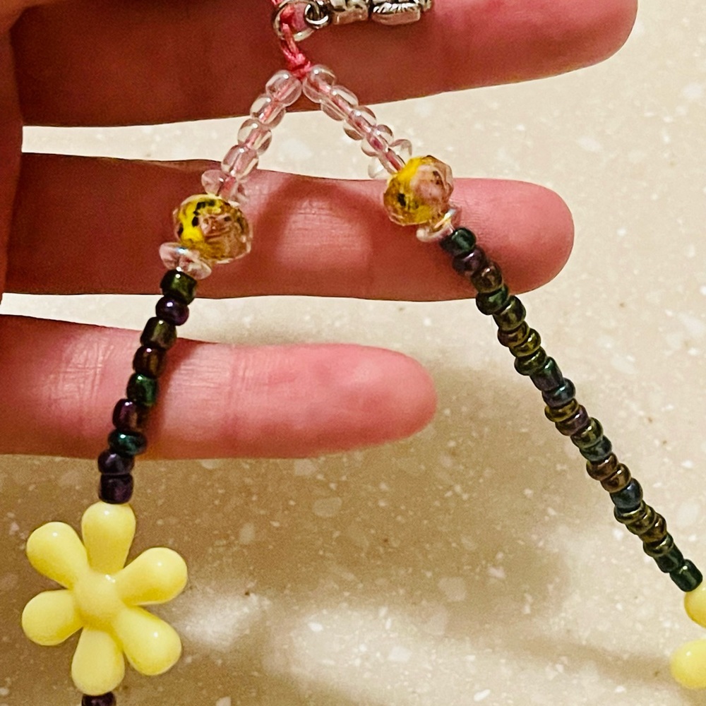 Phone String!!! Purple and yellow! 💛💜 - Picture 5 of 6